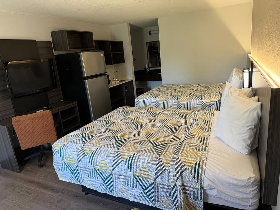 Furnished Finder property 1001340_1 photo 3