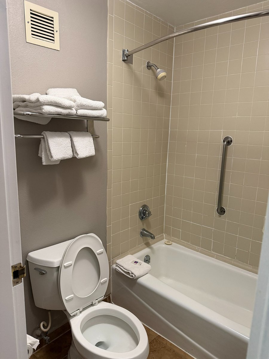 Furnished Finder property 1001340_1 photo 4