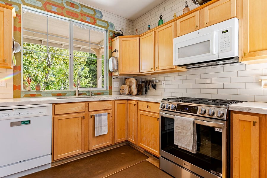 Furnished Finder property 1001343_1 photo 16