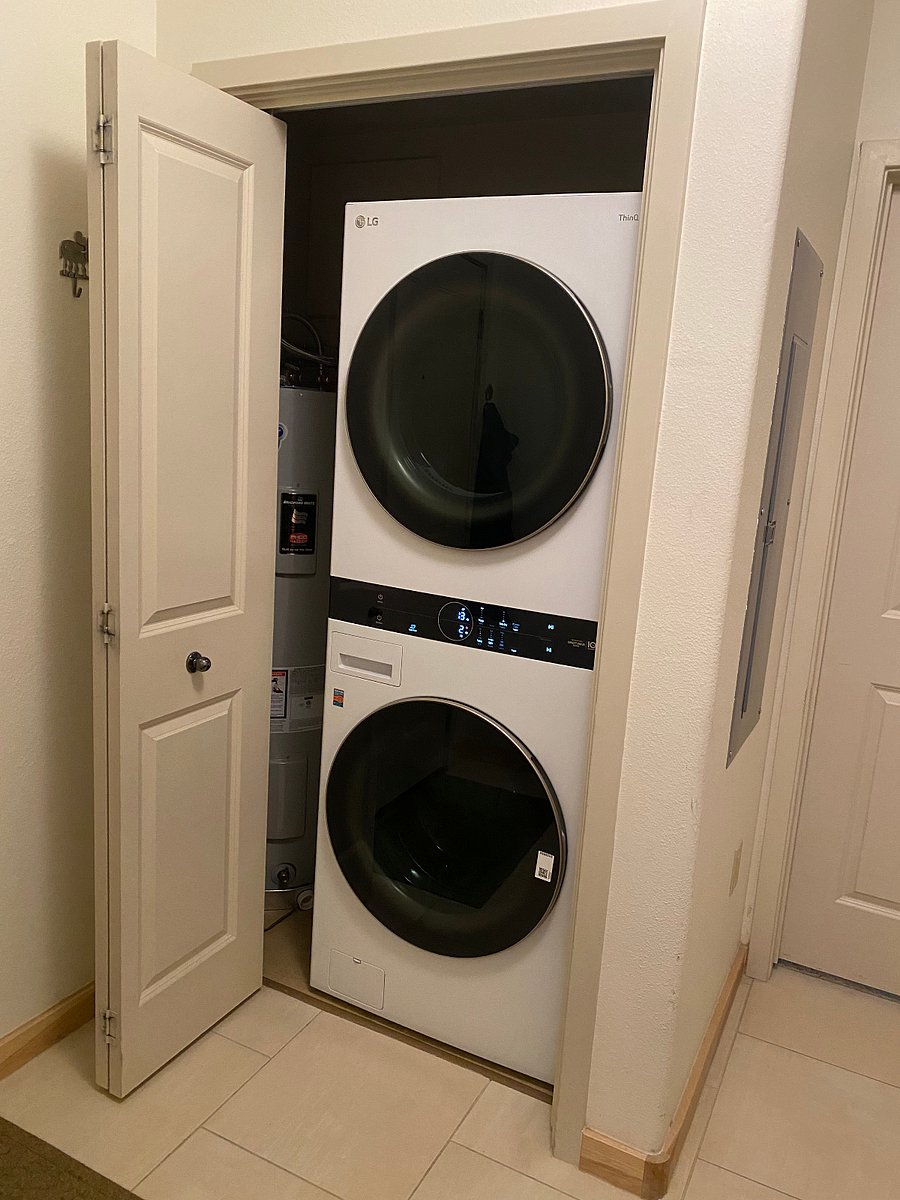 Stacked washer dryer