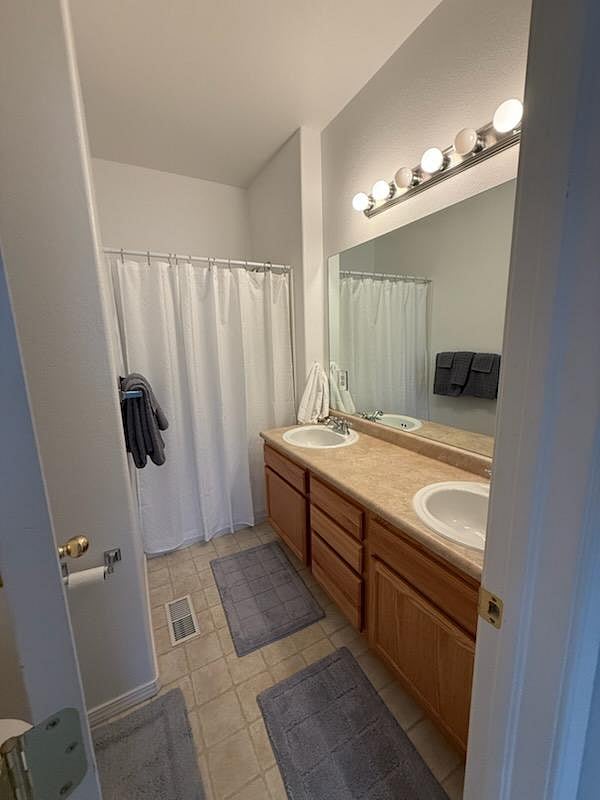 Furnished Finder property 1001360_1 photo 11