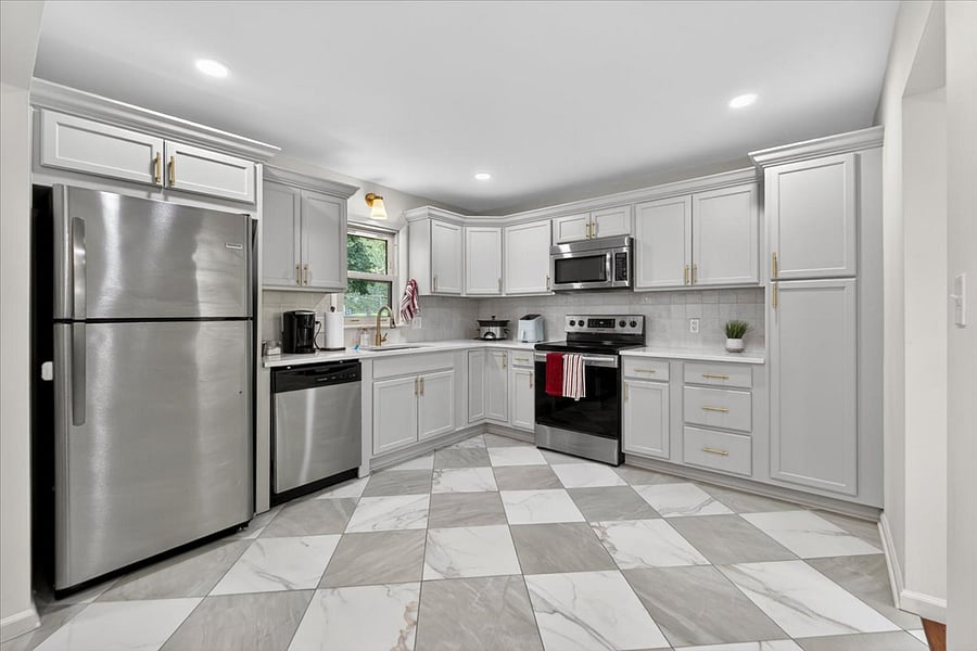 Furnished Finder property 1001393_1 photo 3