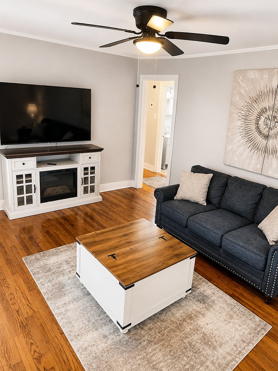 Living Room / Common Area