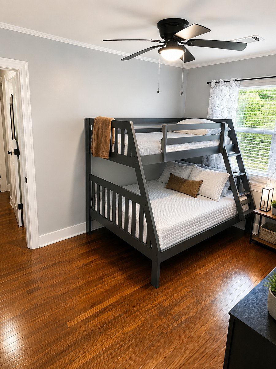 Bedroom 3: Queen/Twin Bunks