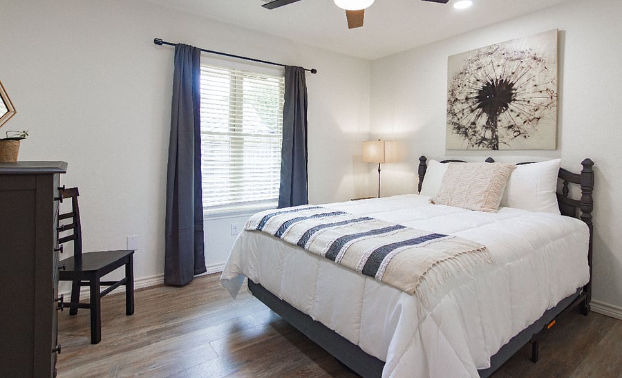 2nd bedroom