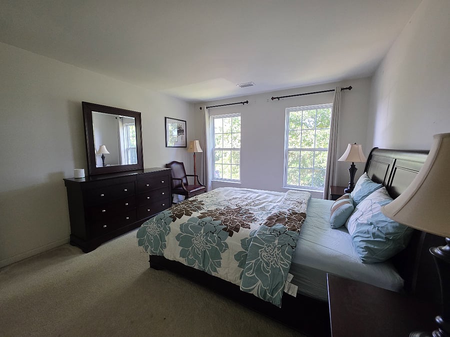 Guest bedroom 2
