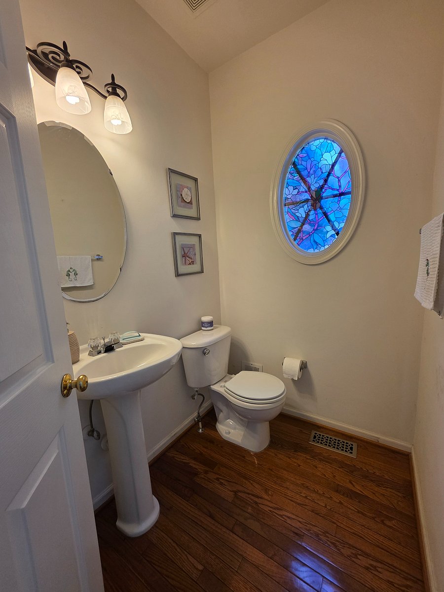 Guest half bathroom