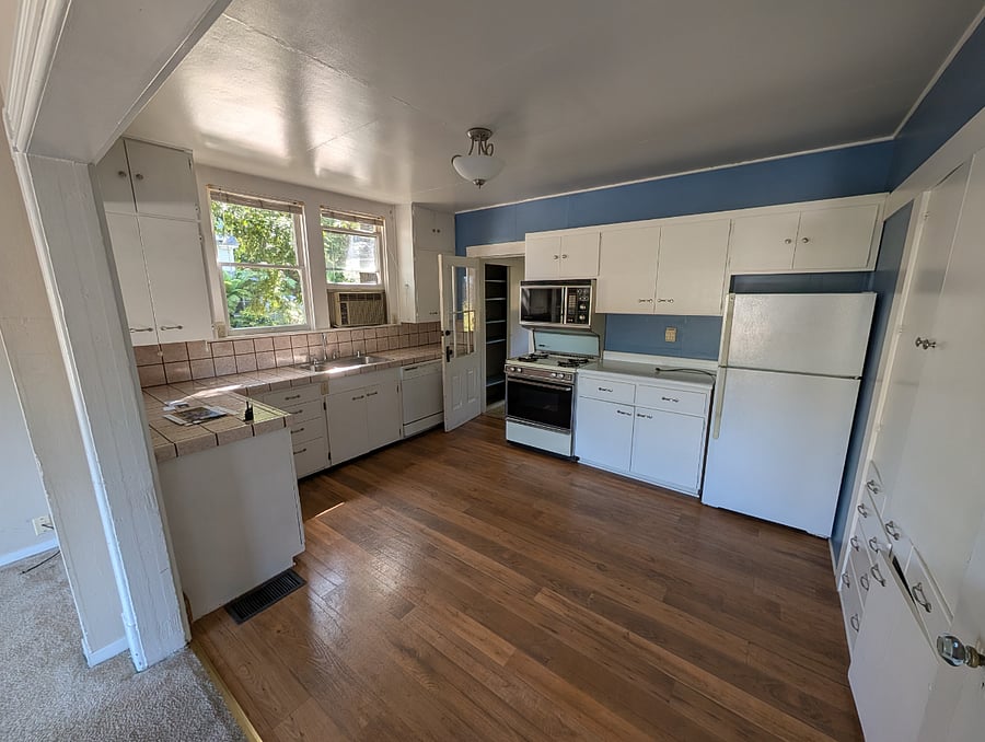Furnished Finder property 1001531_1 photo 3