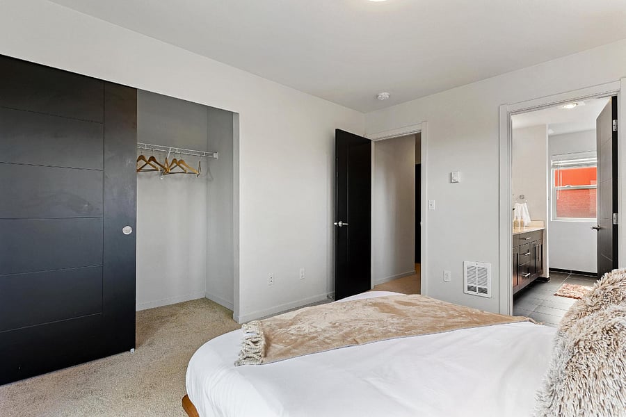 Furnished Finder property 1001532_1 photo 29