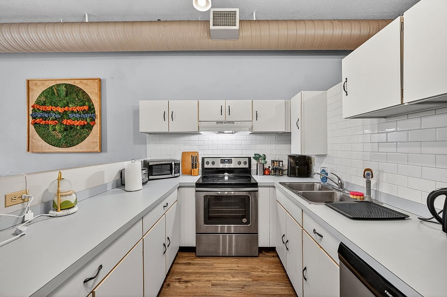 Furnished Finder property 1001537_1 photo 6