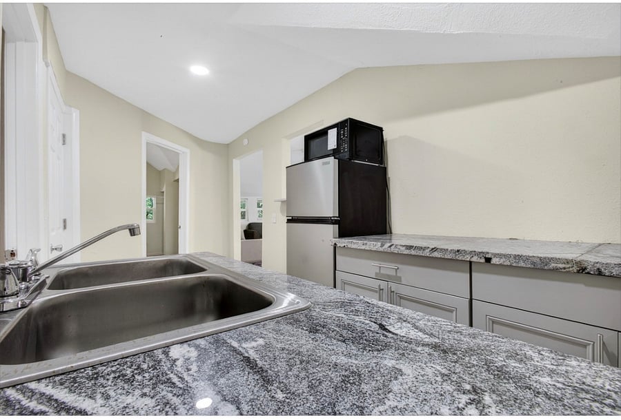 Furnished Finder property 1001563_1 photo 5