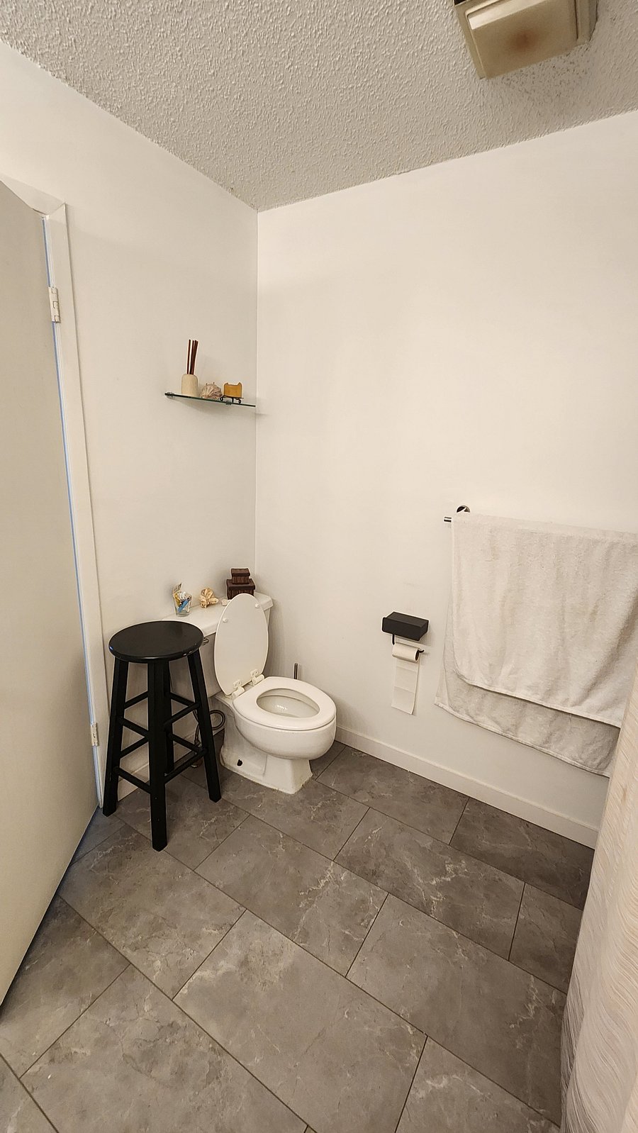Furnished Finder property 1001570_1 photo 24