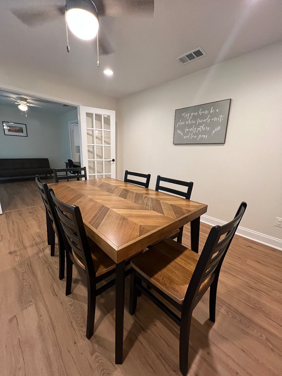 Formal dining space that seats the whole family!