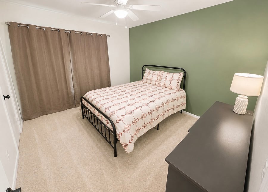 Queen Bedroom with dresser & closet space!