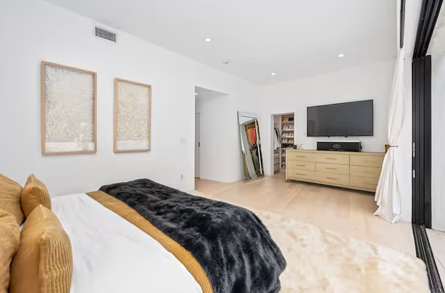 Furnished Finder property 1001580_1 photo 21