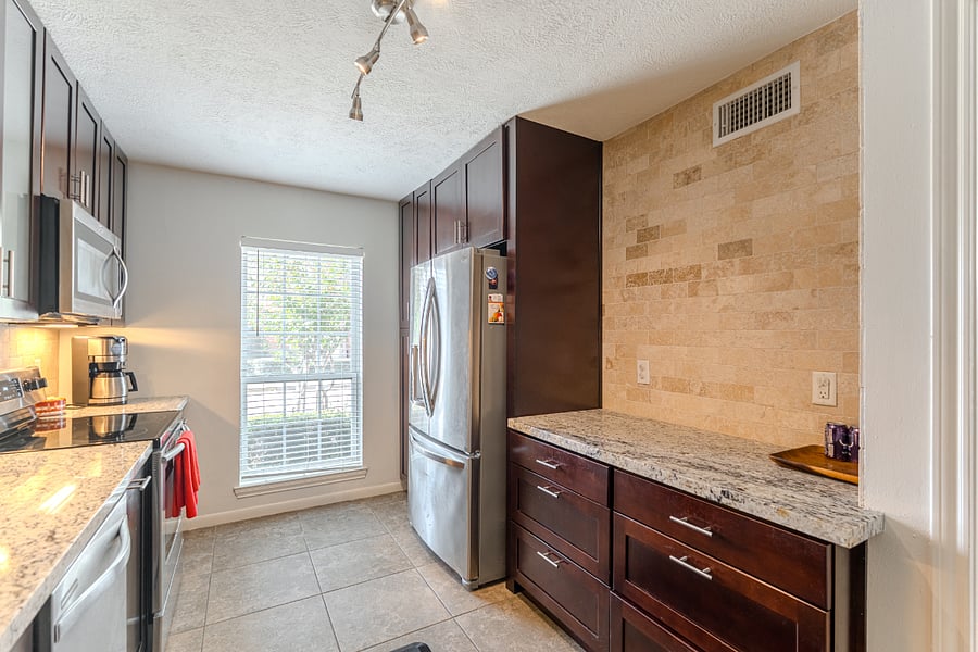 Furnished Finder property 1001608_1 photo 12