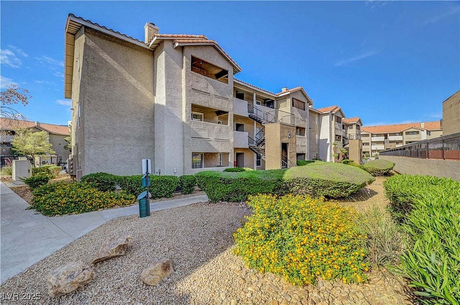 Furnished Finder property 1001614_1 photo 2