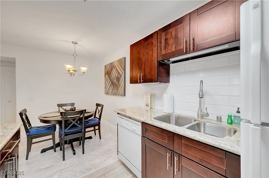 Furnished Finder property 1001614_1 photo 10