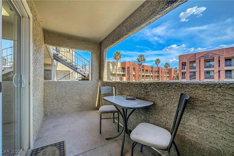 Furnished Finder property 1001614_1 photo 27