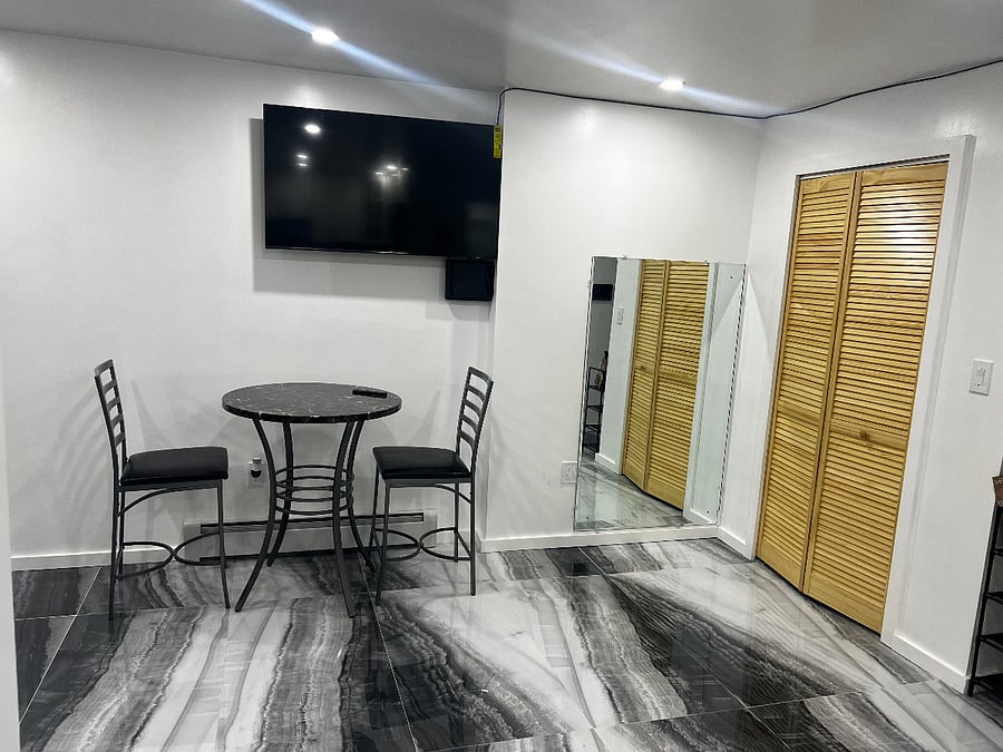 Furnished Finder property 1001623_1 photo 3
