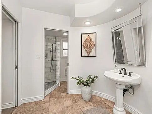 Furnished Finder property 1001626_1 photo 9
