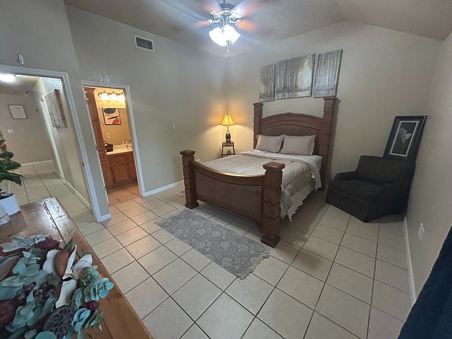 Furnished Finder property 1001649_1 photo 5