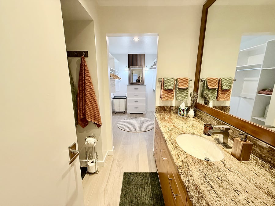 Furnished Finder property 1001663_1 photo 23