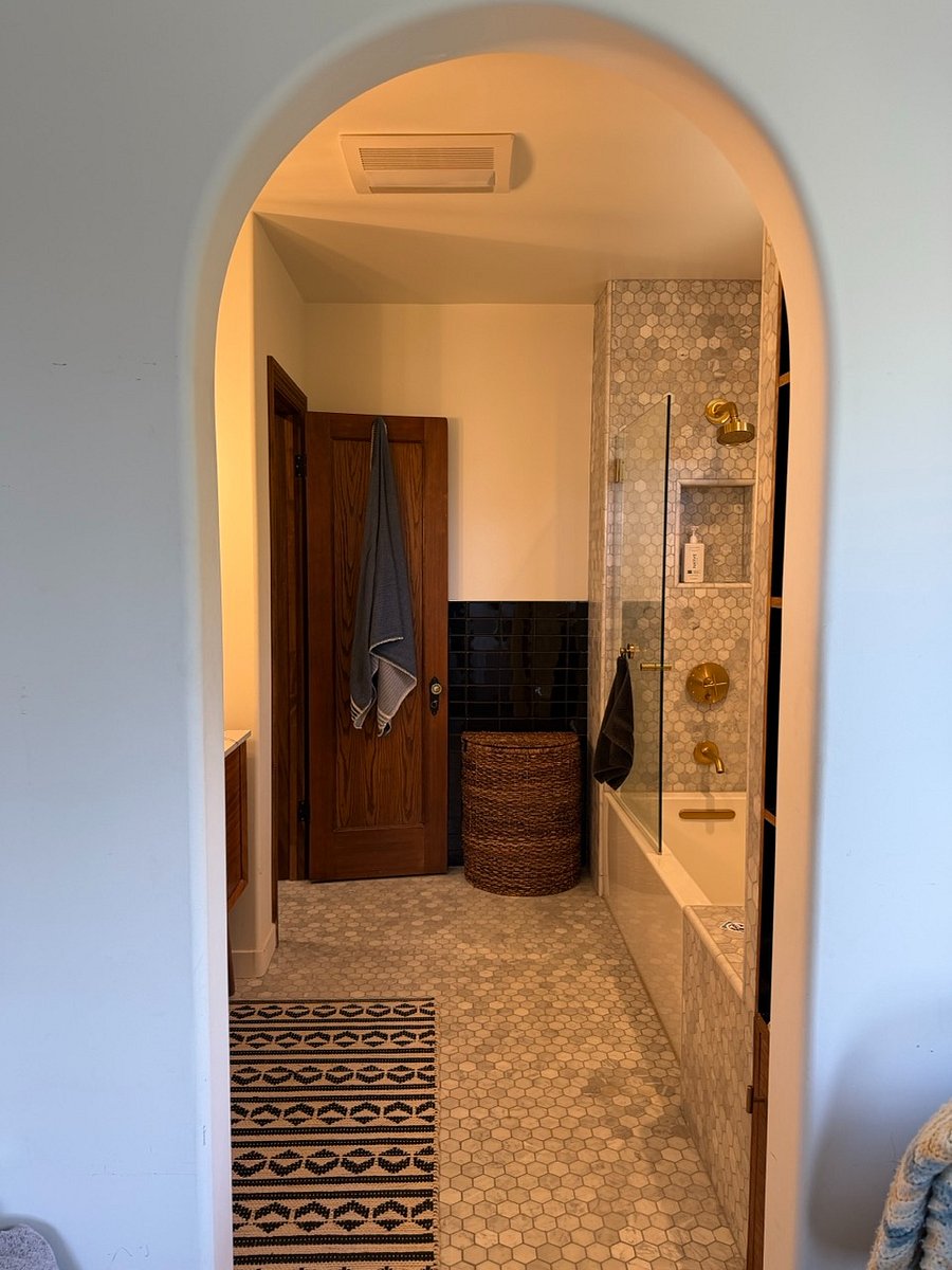 Furnished Finder property 1001704_1 photo 17