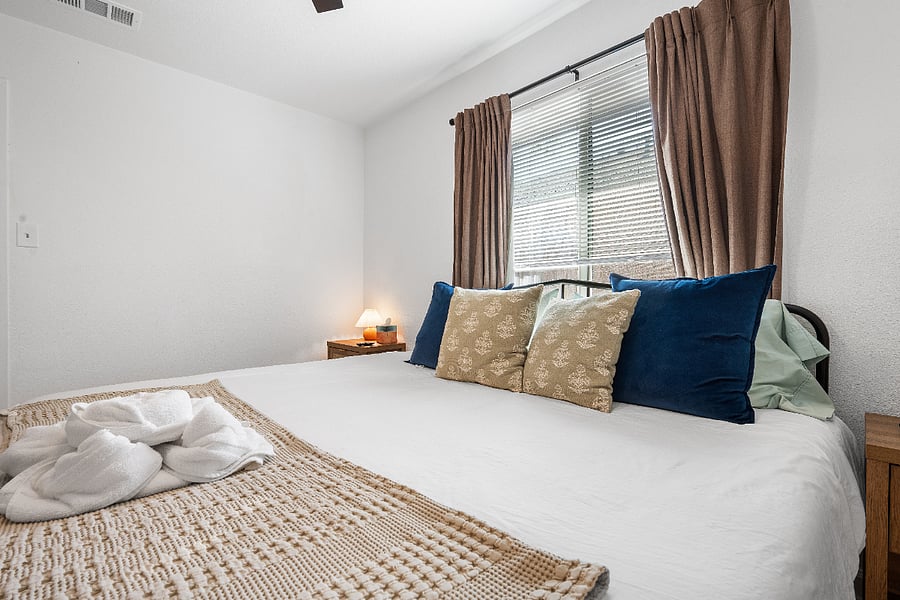 Furnished Finder property 1001712_1 photo 10