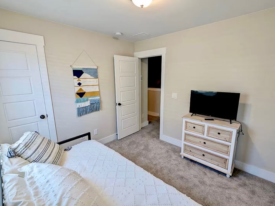 Furnished Finder property 1001733_1 photo 15