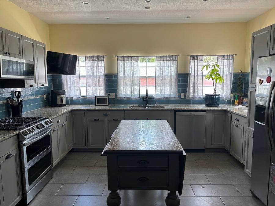 Furnished Finder property 1001748_1 photo 3