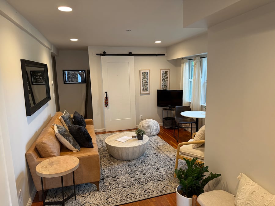 Furnished Finder property 1001753_1 photo 2