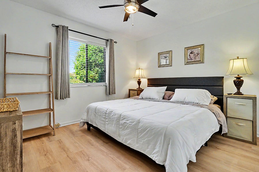 Furnished Finder property 1001756_1 photo 22
