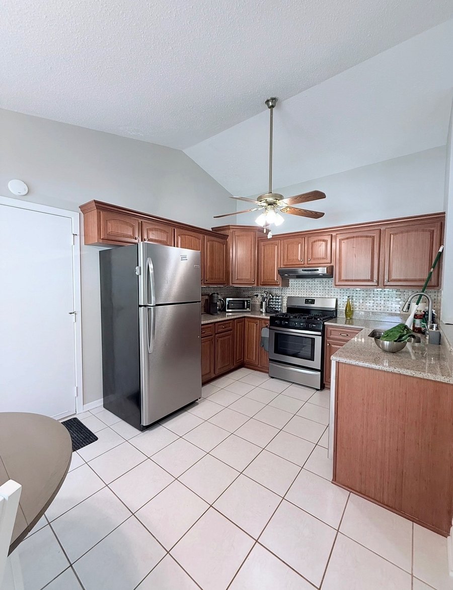 Furnished Finder property 1001758_1 photo 6