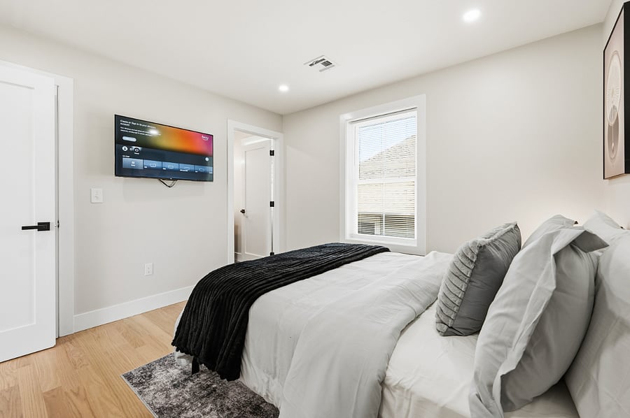Furnished Finder property 1001760_2 photo 9