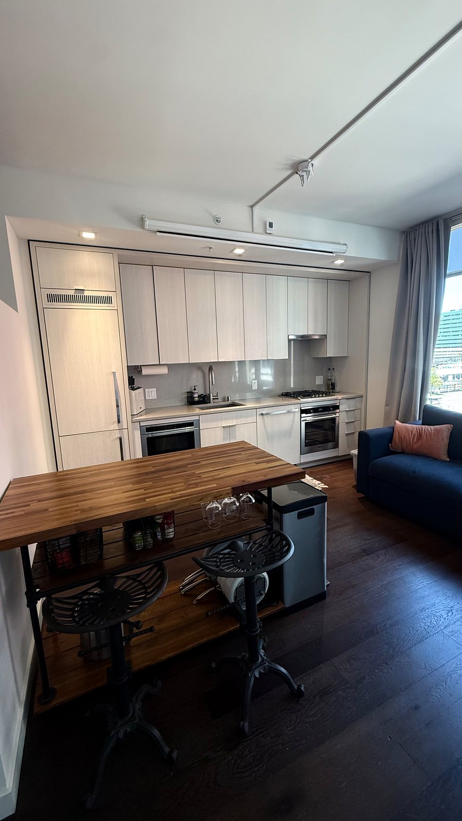 Furnished Finder property 1001771_1 photo 4