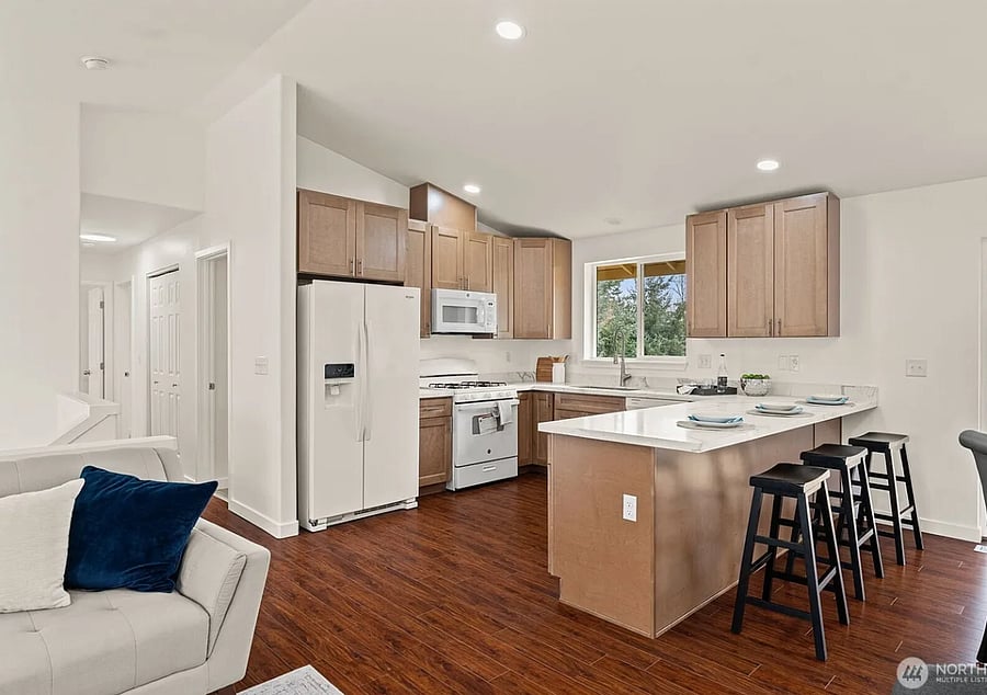 Furnished Finder property 1001785_1 photo 4