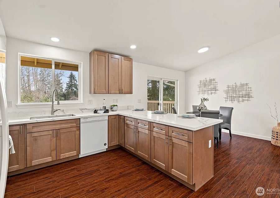 Furnished Finder property 1001785_1 photo 5