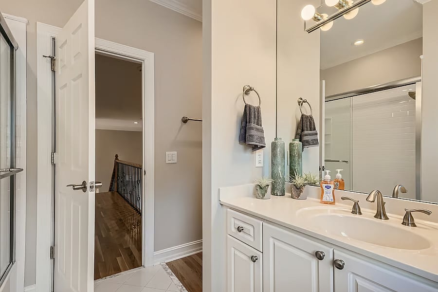 Furnished Finder property 1001793_1 photo 25