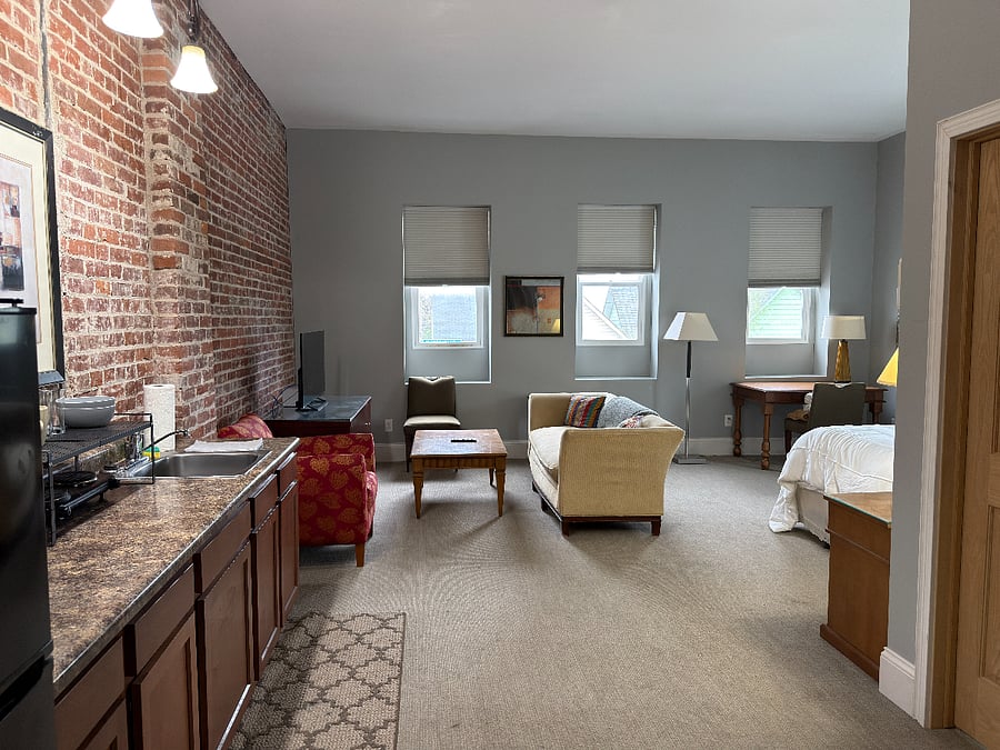 Furnished Finder property 1001796_1 photo 11