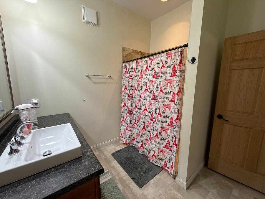 Furnished Finder property 1001796_1 photo 16