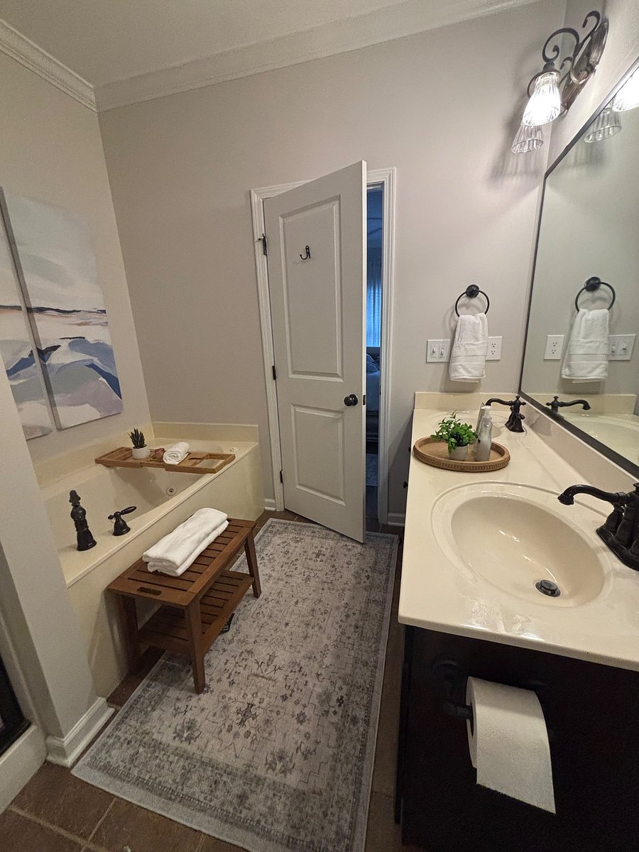 Furnished Finder property 1001802_1 photo 8