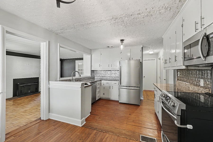 Furnished Finder property 1001805_1 photo 3