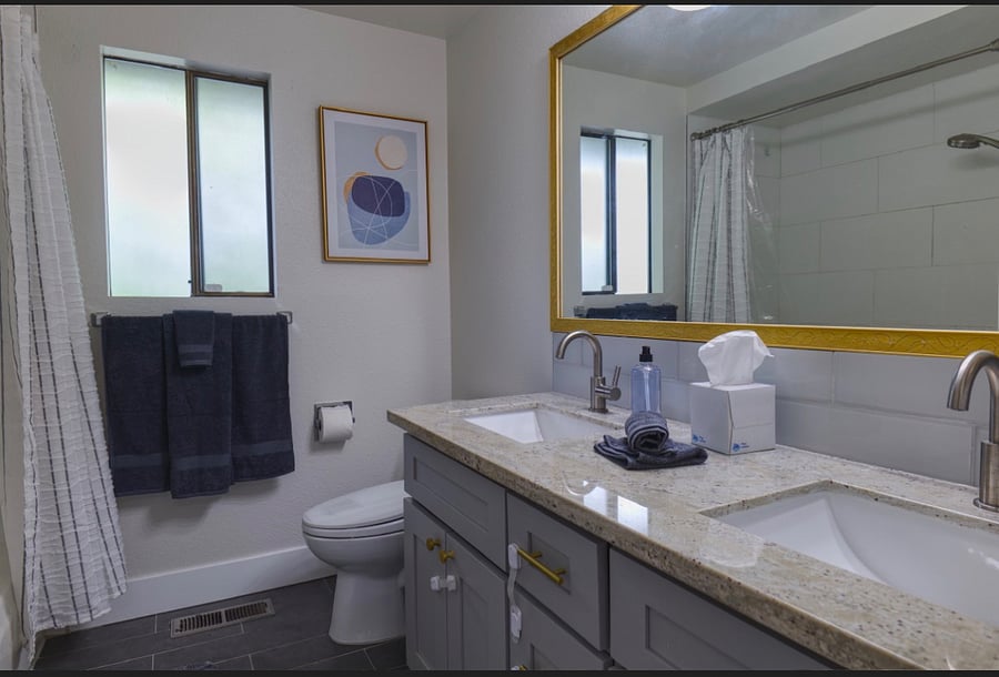 Full Bathroom with bathtub