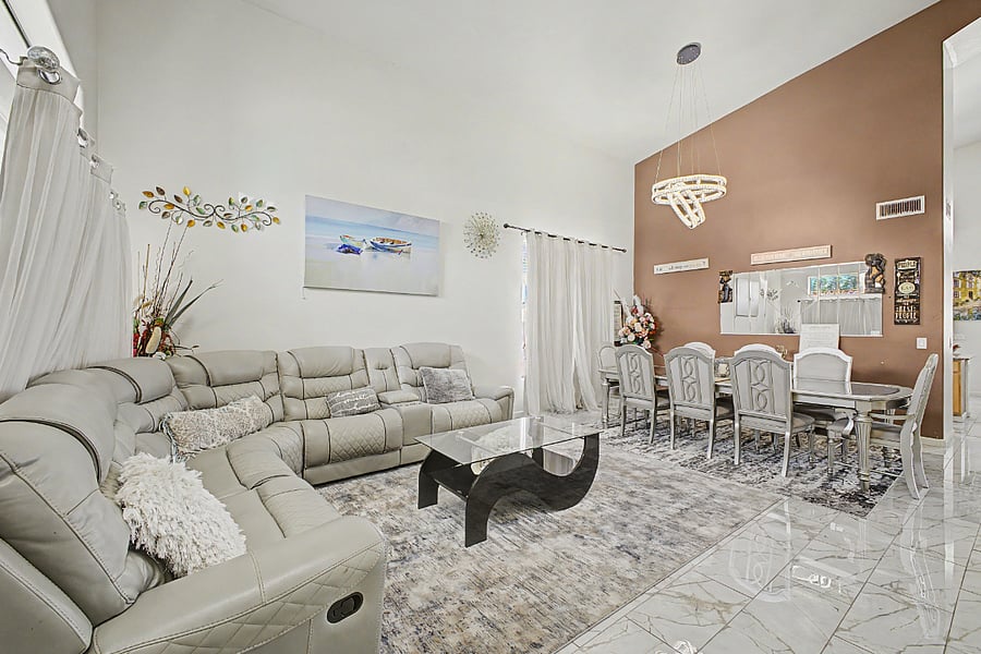 Furnished Finder property 1001822_1 photo 3