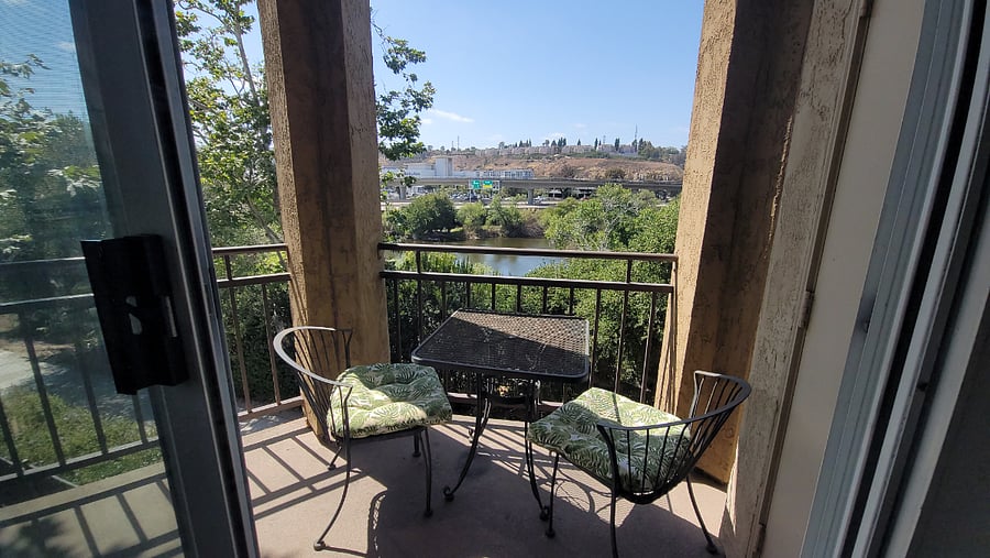 Furnished Finder property 1001823_1 photo 4