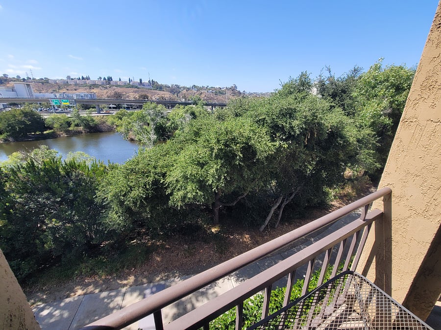Furnished Finder property 1001823_1 photo 5