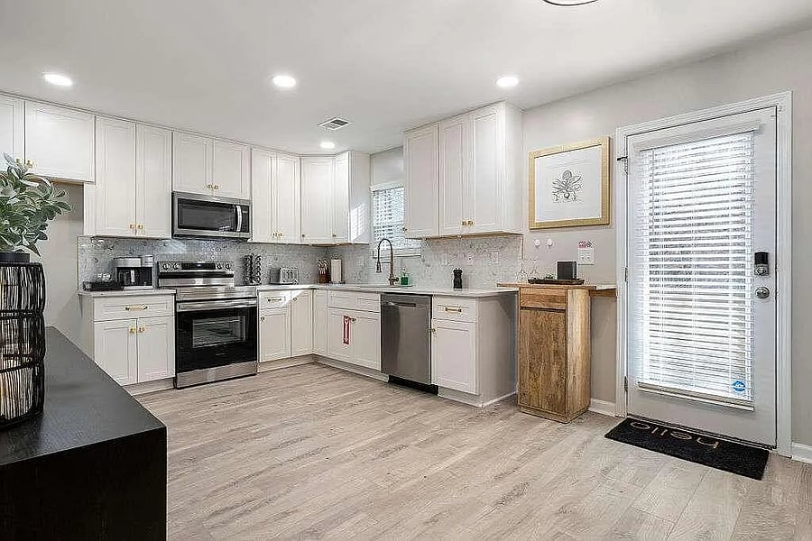 Furnished Finder property 1001831_1 photo 16