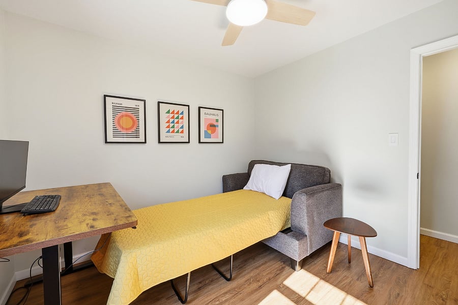 Office - Pull Out Sofa Bed (Twin)