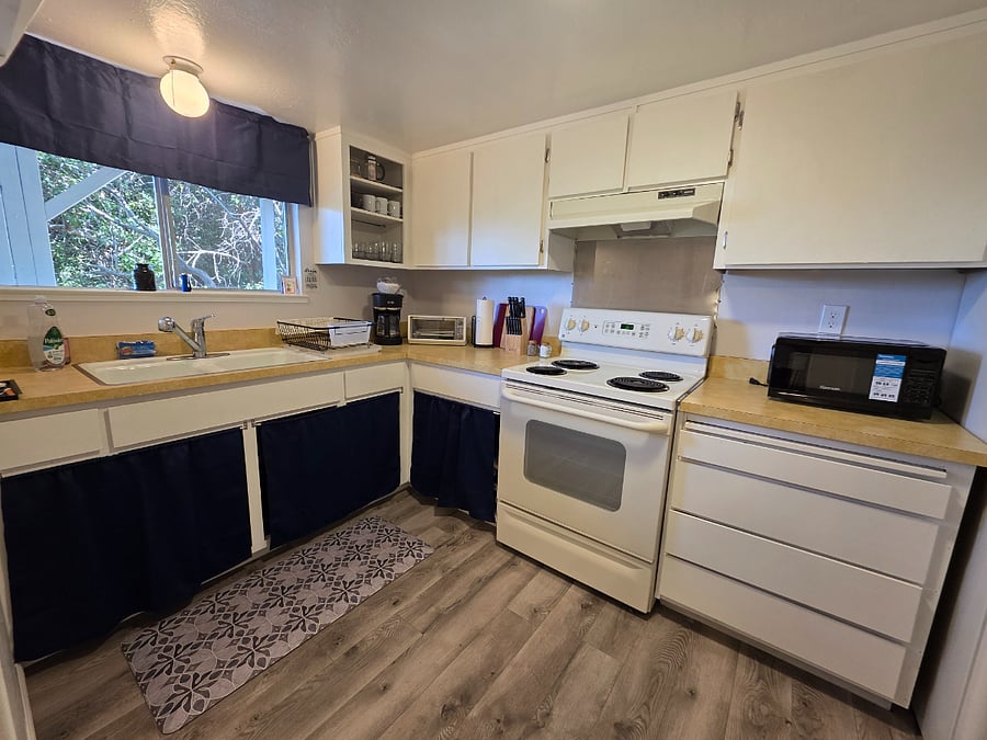 Furnished Finder property 1001847_1 photo 3